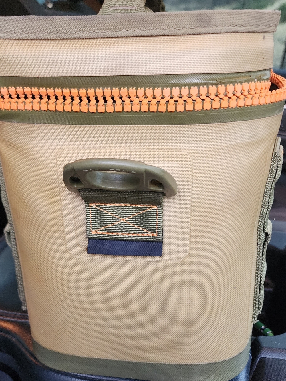 Yeti Hopper Flip 8 Field Tan/Blaze Orange - Discontinued Color RARE - Picture 4 of 6